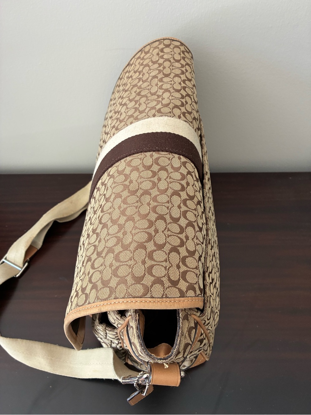 Coach Signature Voyager Cross Body Messenger Bag F70183 Jacquard / Leather - Picture 13 of 15